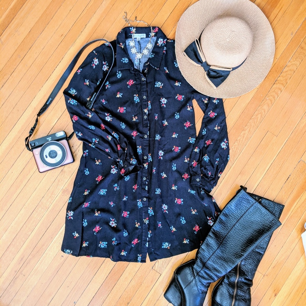 Love on a Hanger Floral Navy Dress